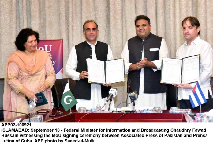 APP02-100921Infominister-Islamabad