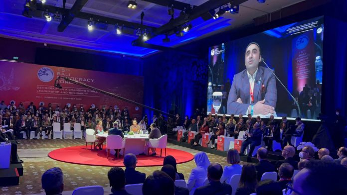 Fm-Bilawal-696x392