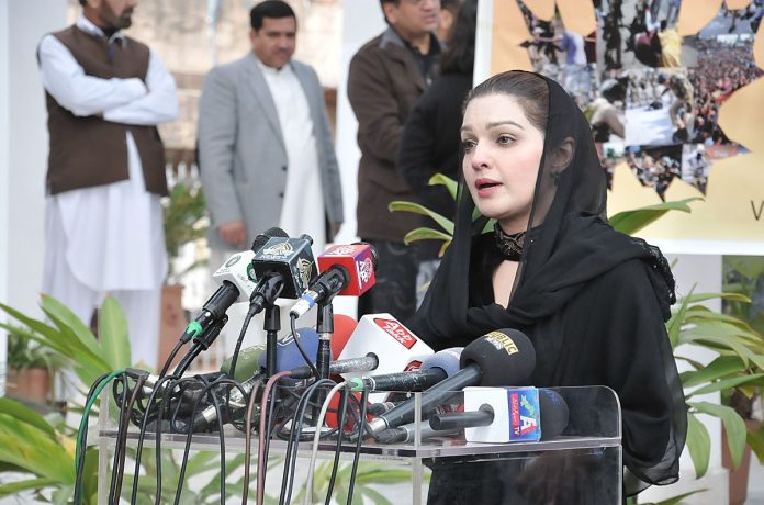 APP12-030223Islamabad-696x460