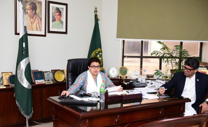 Shiza fatima-4-696x425