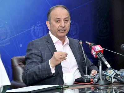 APP25-161222
ISLAMABAD: December 16 - Minister of State for Petroleum Dr Musadik Malik addressing press conference. APP/SAK/ABB